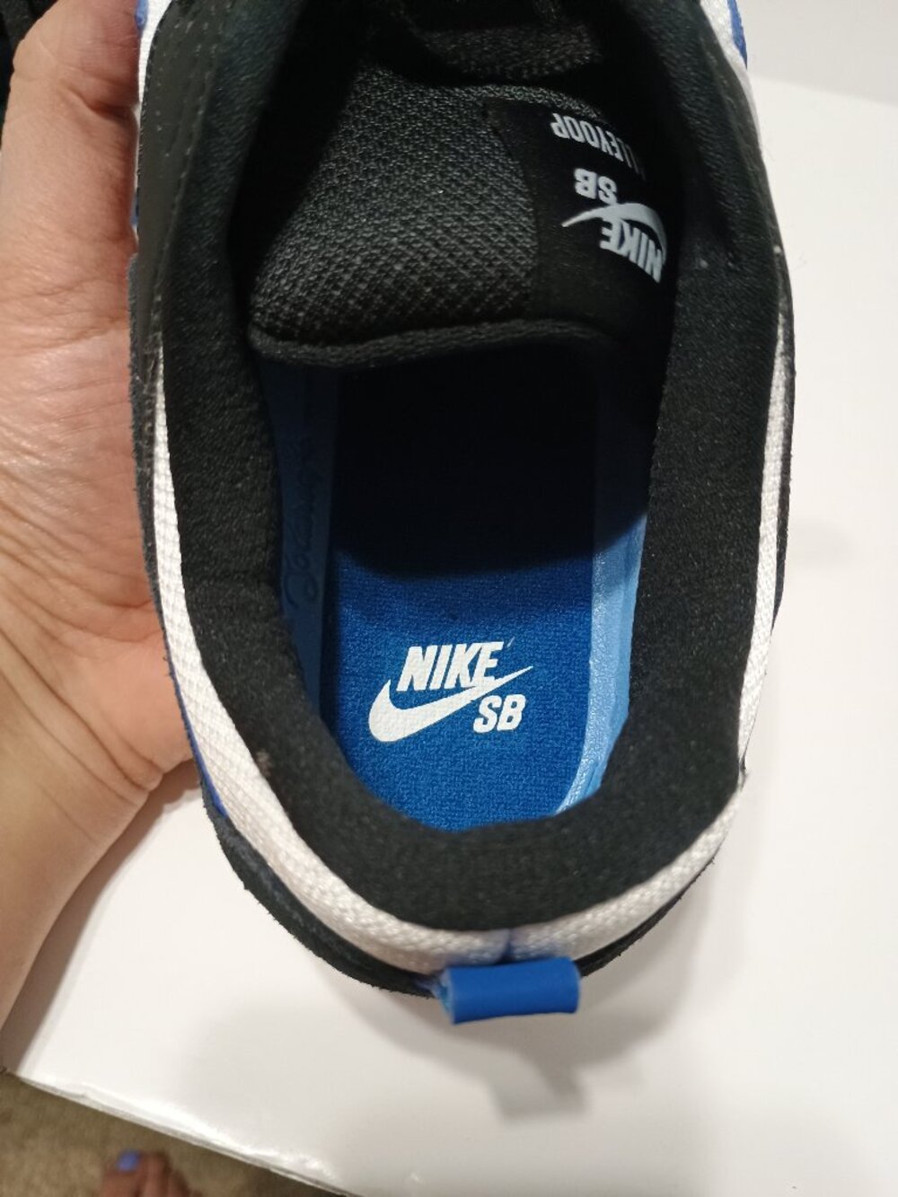 Nike SB Alleyoop Skate Shoes White Black Royal Blue Men’s Sneakers - Picture 5 of 7